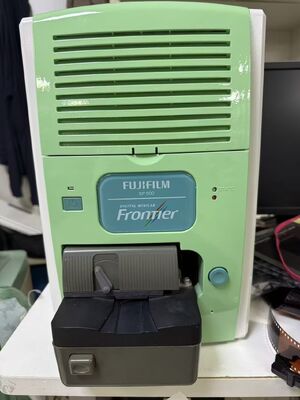 中国 富士フイルム SP-500 フィルムスキャナー スタンドアロン MFC10AR スライドキャリア フルセット、プロフェッショナル 35mm スライド＆フィルムストリップ デジタル化スキャナー サプライヤー