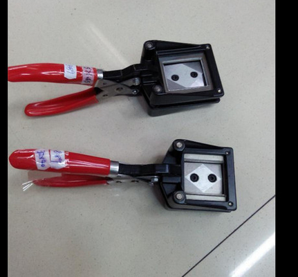中国 35x45mm 32x25mm 32x22mm 32x25mm 31x21mm 30x40mm 32x40mm Cutter サプライヤー