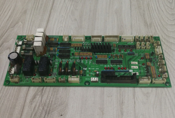 Noritsu QSS32 37 Minilabの予備品プロセッサ入力/出力PCB P/N J390798-00 J390798 J391356は使用した サプライヤー