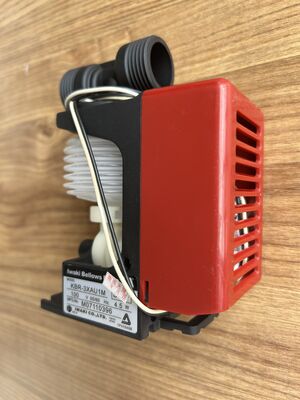 富士のフロンティアNORITSU MinilabのためのIWAKIのうなり声REPLENISHERポンプKBR 3XAU1M サプライヤー